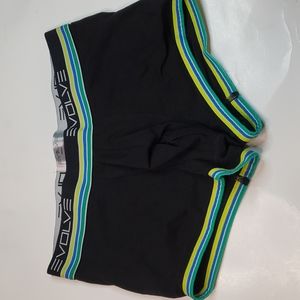 Evolve mens trunks size small